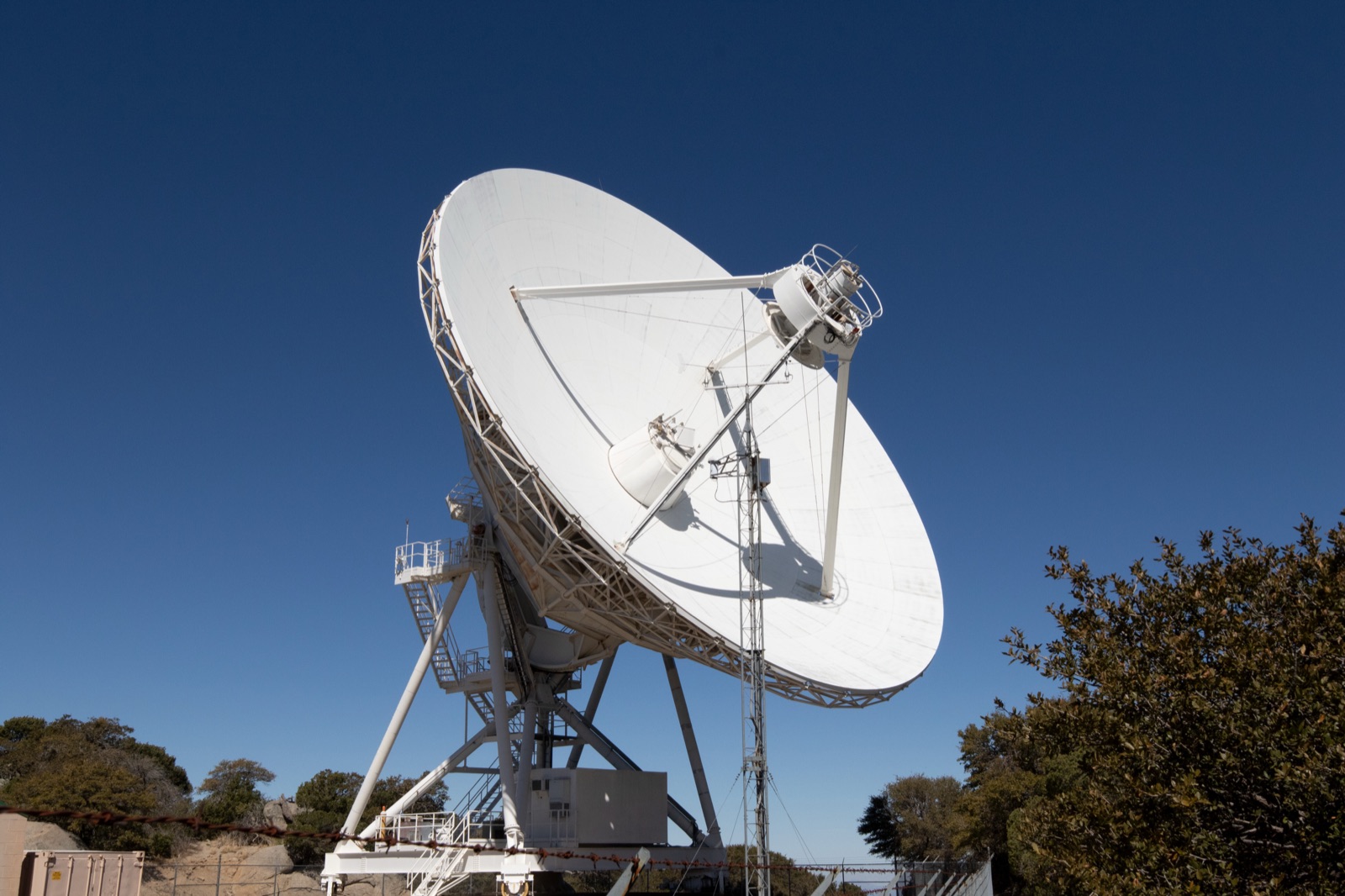 VLBA radio telescope dish at Kitt Peak National Observatory in Arizona