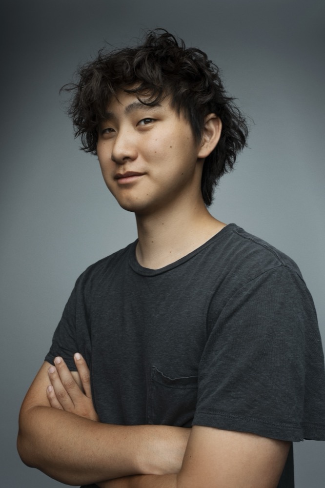 Meta 최고AI책임자(Chief AI Officer)로 자리를 옮긴 Scale AI 창업자 알렉산더 왕의 공식 인물 사진