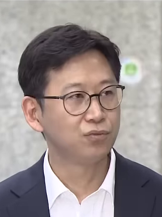 Bae Kyung-hoon, Deputy Prime Minister and Minister of Science and ICT, who announced Korea's 8.4-gigawatt, 550-trillion-won AI data center plan