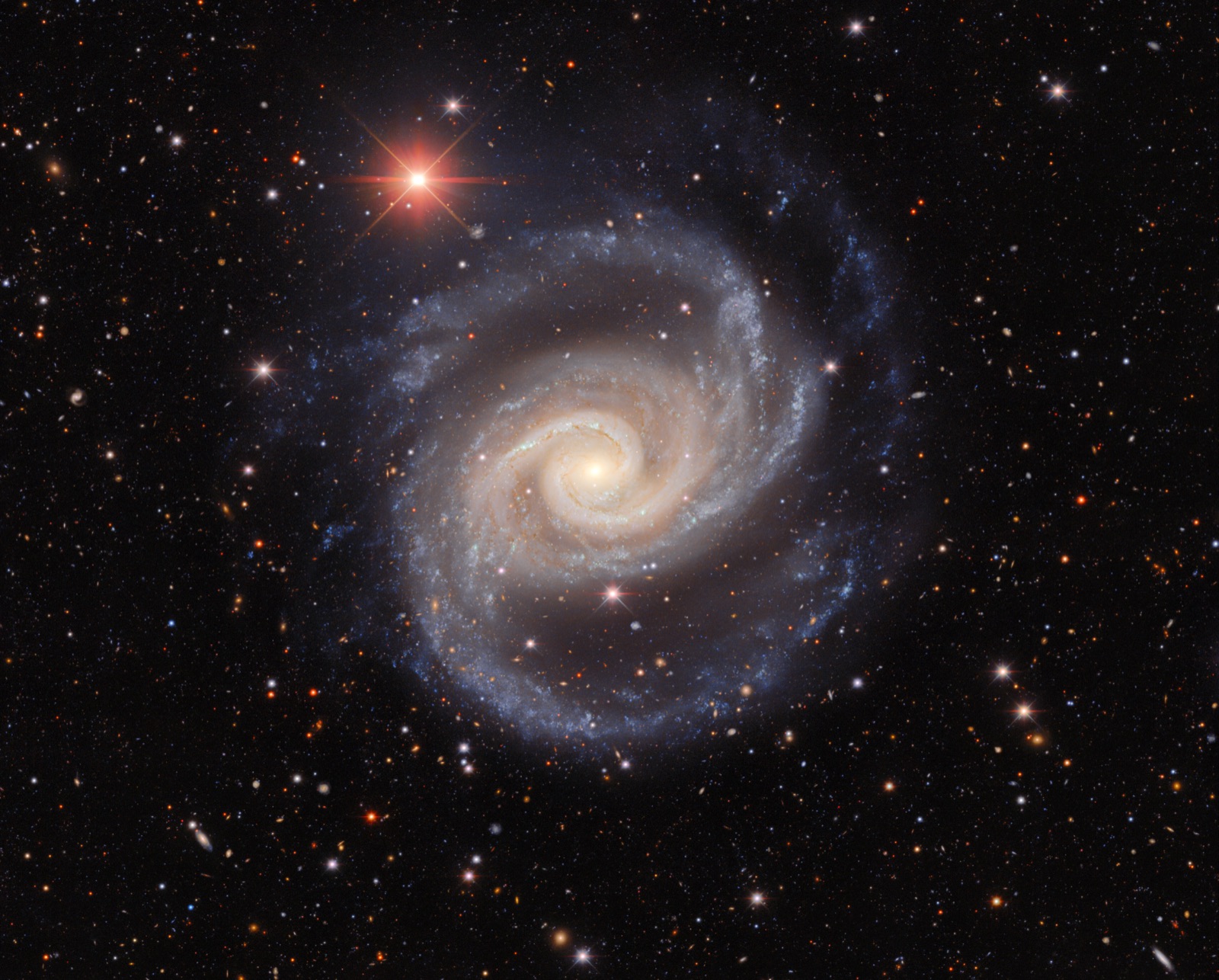 나선은하 NGC 1566을 촬영한 천체사진, 이번 연구가 압축 방식을 시험한 대상 은하