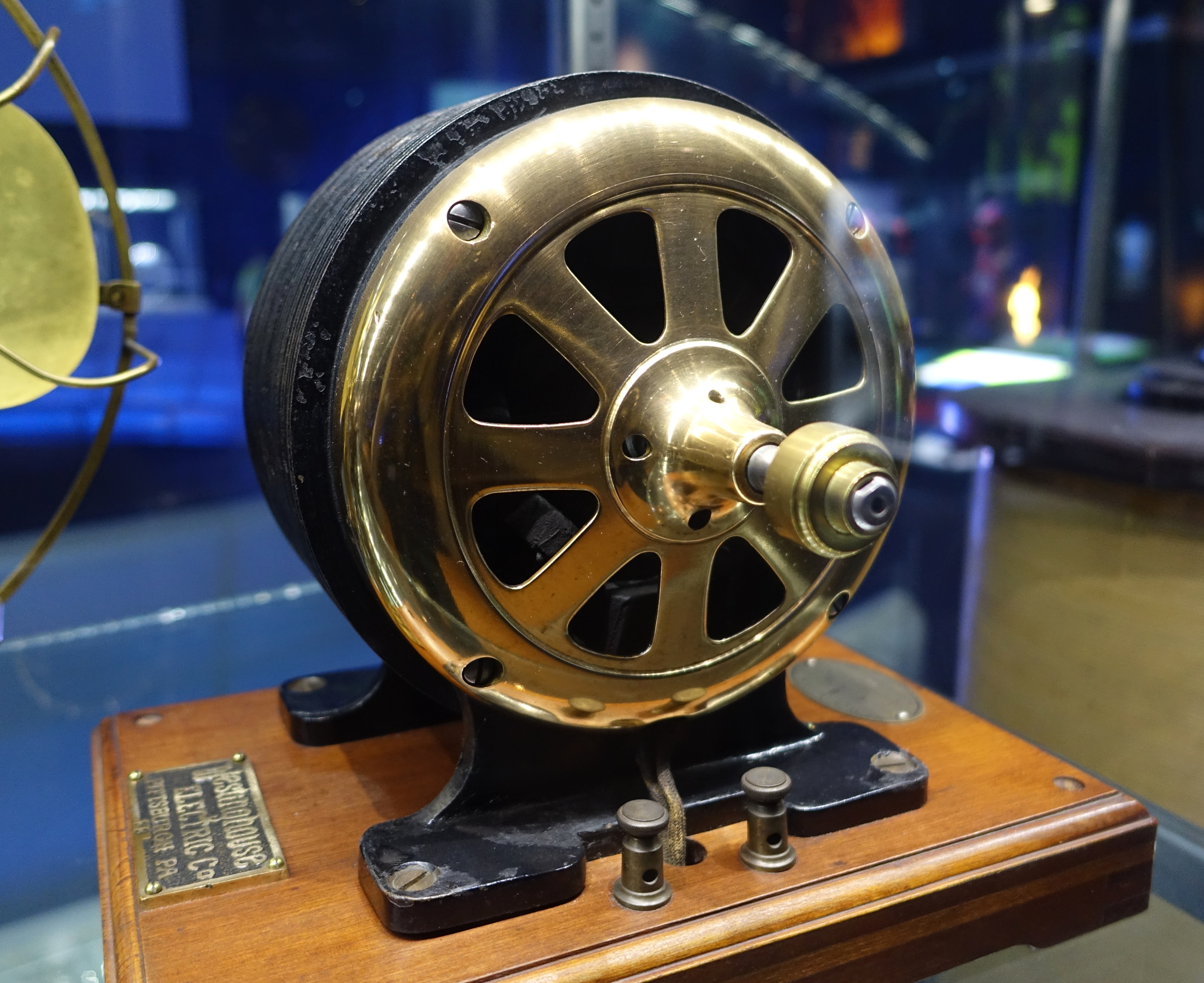 Westinghouse M7 Standard Tesla AC motor, circa 1900 — motors of this generation took about 40 years to show up in factory productivity statistics