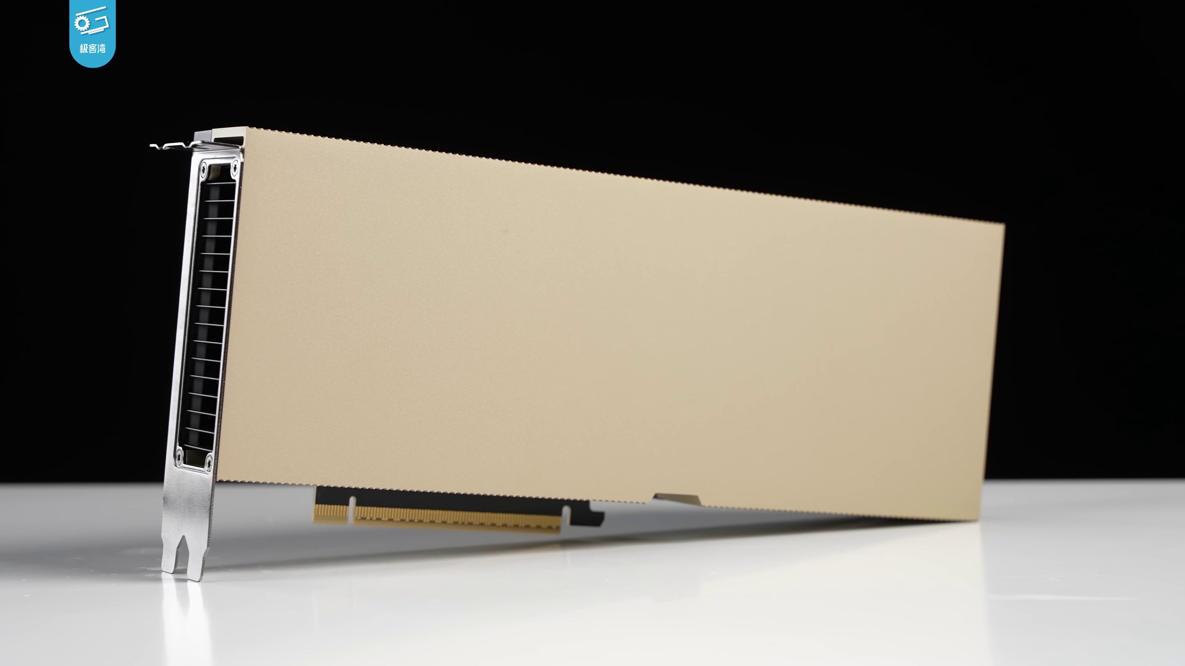 NVIDIA H100 Tensor Core GPU 카드 — Nemotron 3 Ultra 배포의 기본 권장 구성인 8×H100 서버에 사용되는 GPU